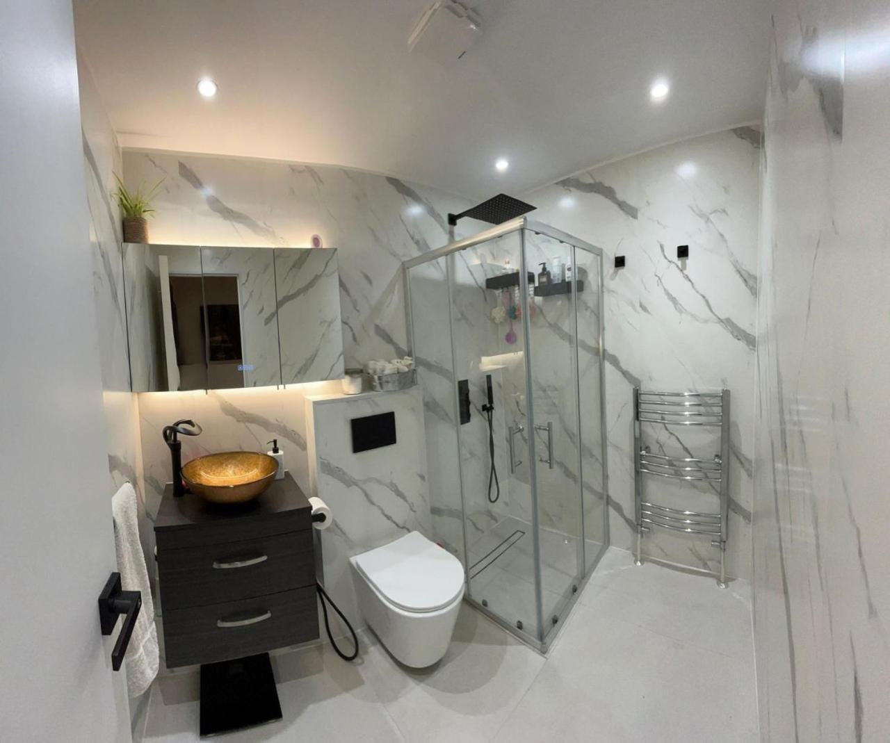 Lovely Double Bedroom In Rotherhithe Λονδίνο Εξωτερικό φωτογραφία